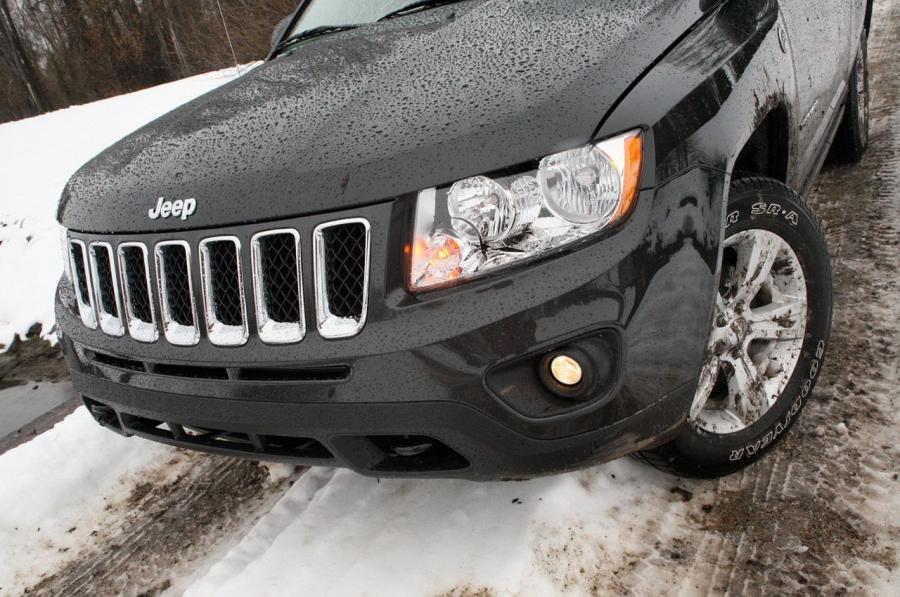  Jeep Compass Limited 2011 года  (фото 36 из 51)